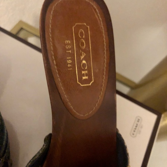 COACH | Slip Ons - Picture 4 of 5